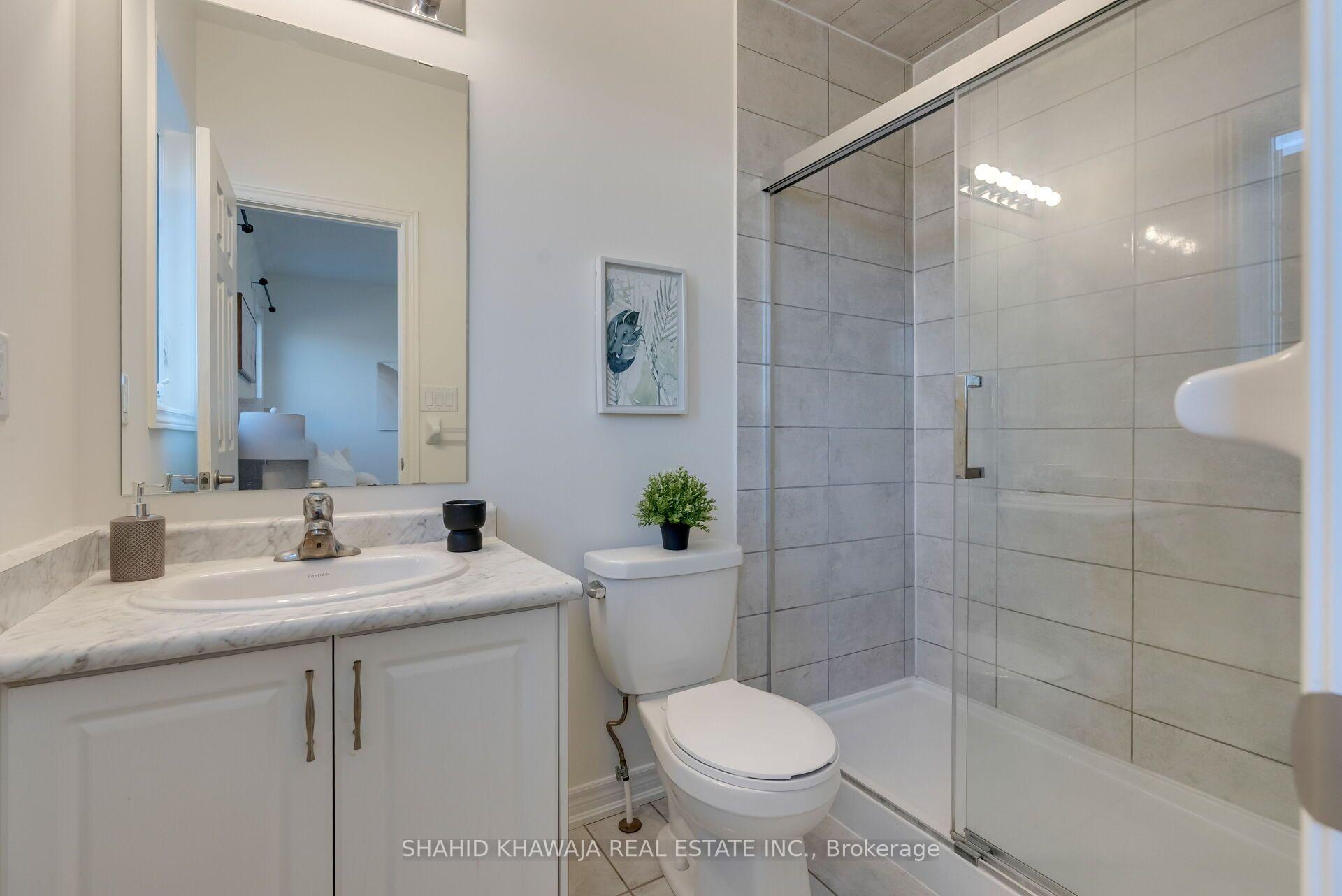 Photo 19 of 62 Holcomb Terrace, Hamilton, Waterdown — HOMEH