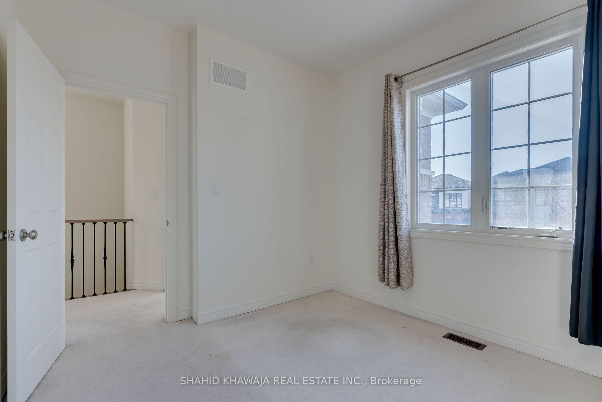 Photo 25 of 62 Holcomb Terrace, Hamilton, Waterdown — HOMEH