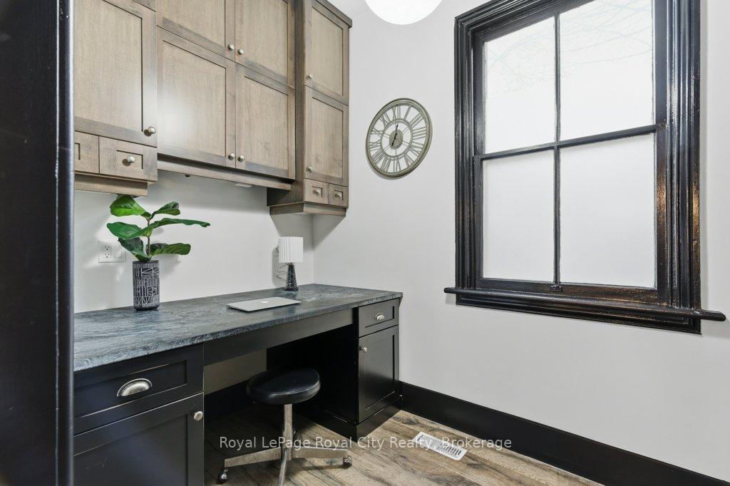 Photo 23 of 554 Woolwich Street, Guelph, Exhibition Park — HOMEH