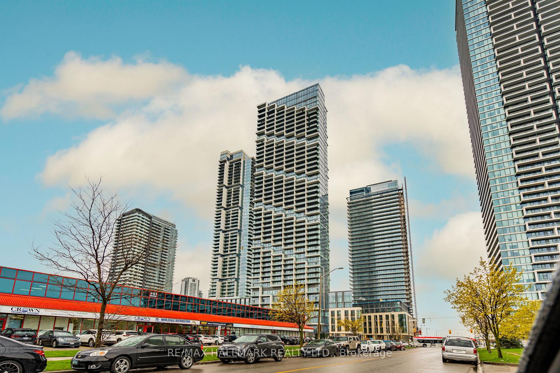 Photo 2 of Unit 311, 1000 Portage Parkway E, Vaughan, Vaughan Corporate Centre — HOMEH