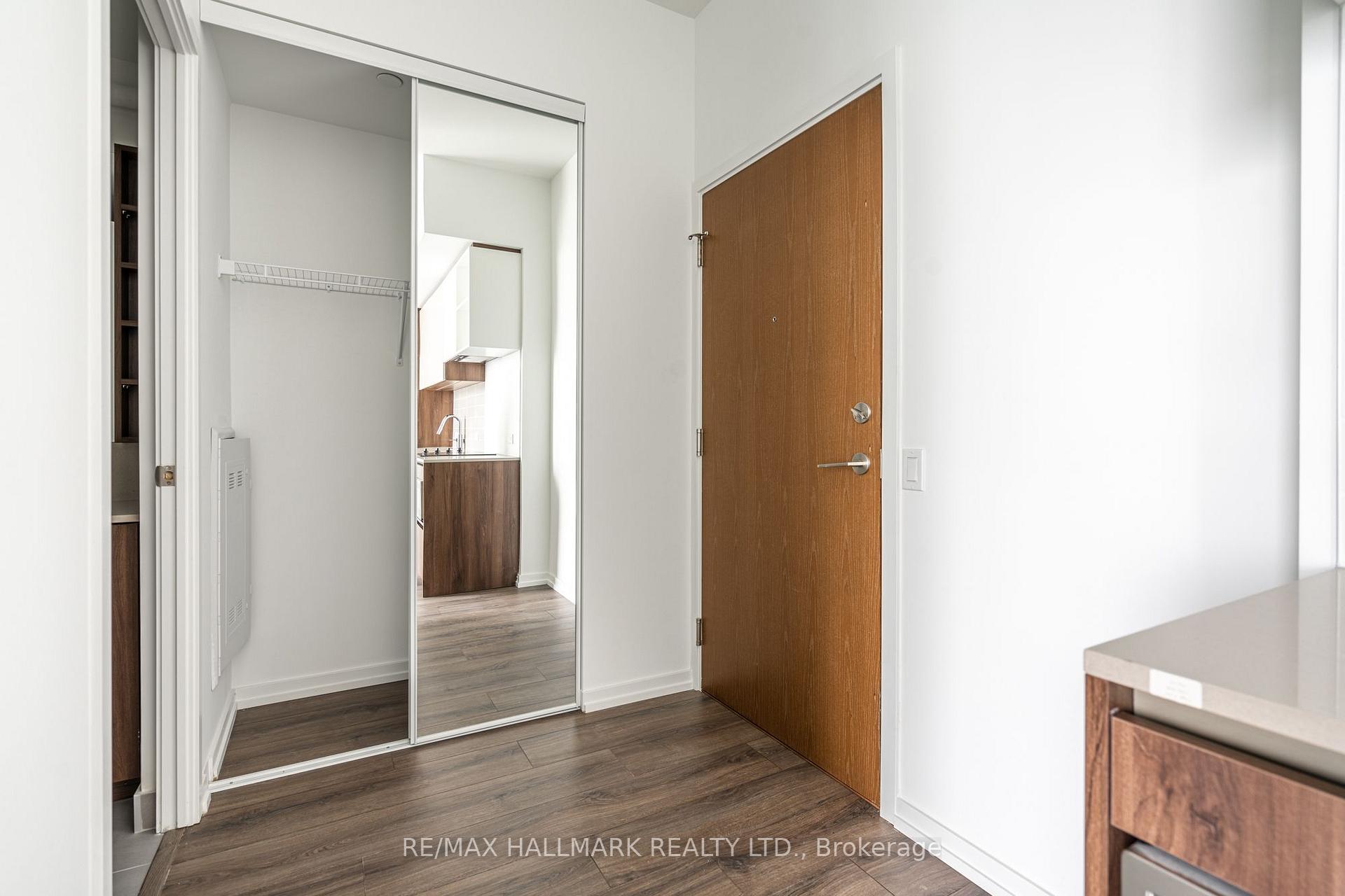 Photo 3 of Unit 311, 1000 Portage Parkway E, Vaughan, Vaughan Corporate Centre — HOMEH