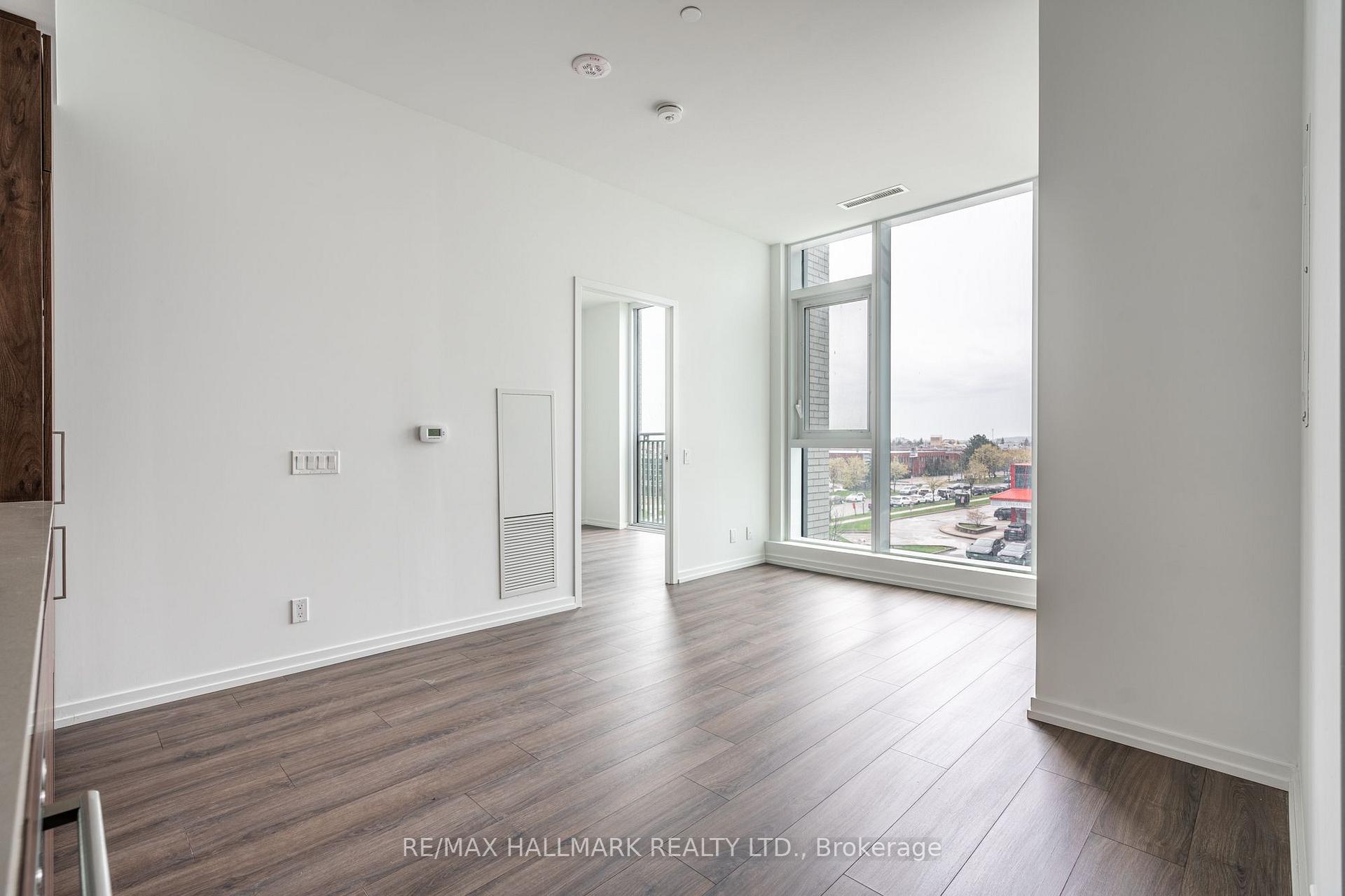 Photo 4 of Unit 311, 1000 Portage Parkway E, Vaughan, Vaughan Corporate Centre — HOMEH