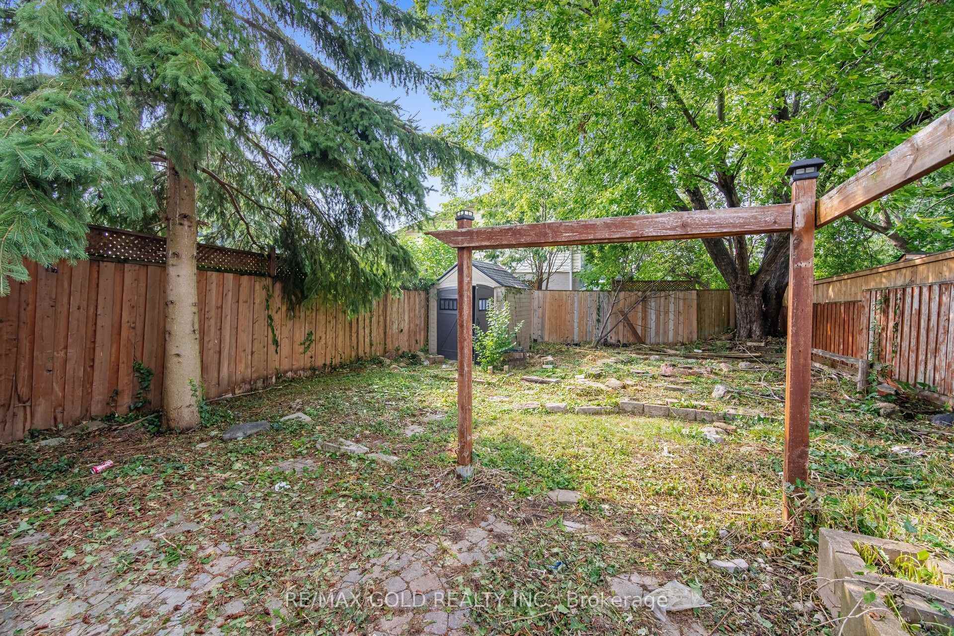 Photo 23 of 16 Crawford Drive, Brampton, Madoc — HOMEH