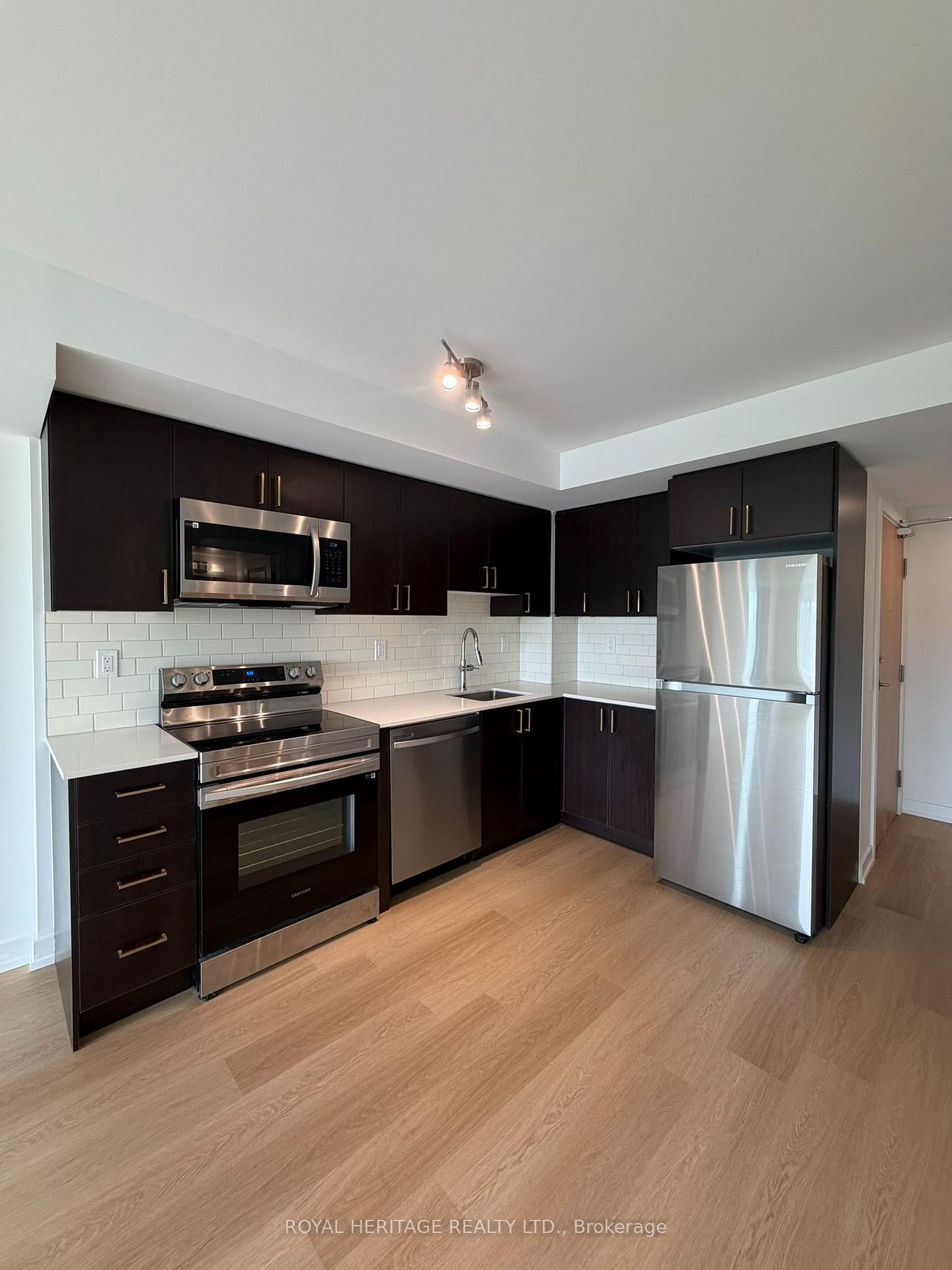 Photo 3 of Unit 304, 1435 Celebration Drive, Pickering, Bay Ridges — HOMEH
