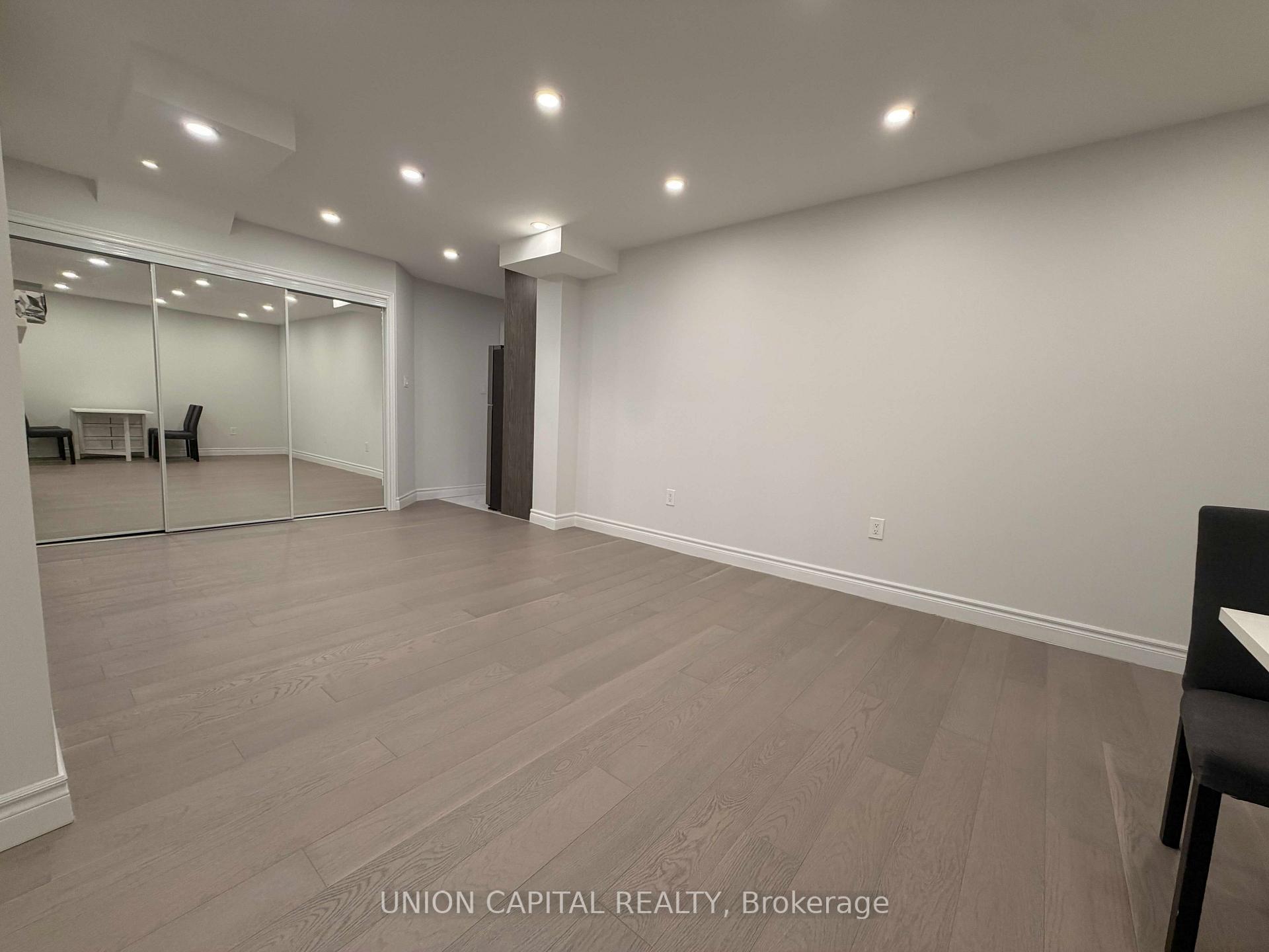 Photo 3 of 1 Waterleaf Road, Markham, Cornell — HOMEH