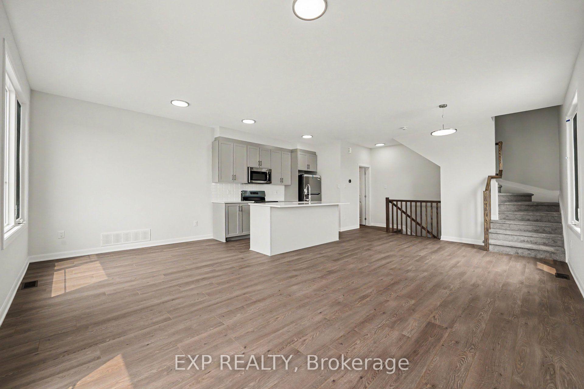 Photo 6 of 756 Tadpole Crescent, Ottawa, Barrhaven - Half Moon Bay — HOMEH