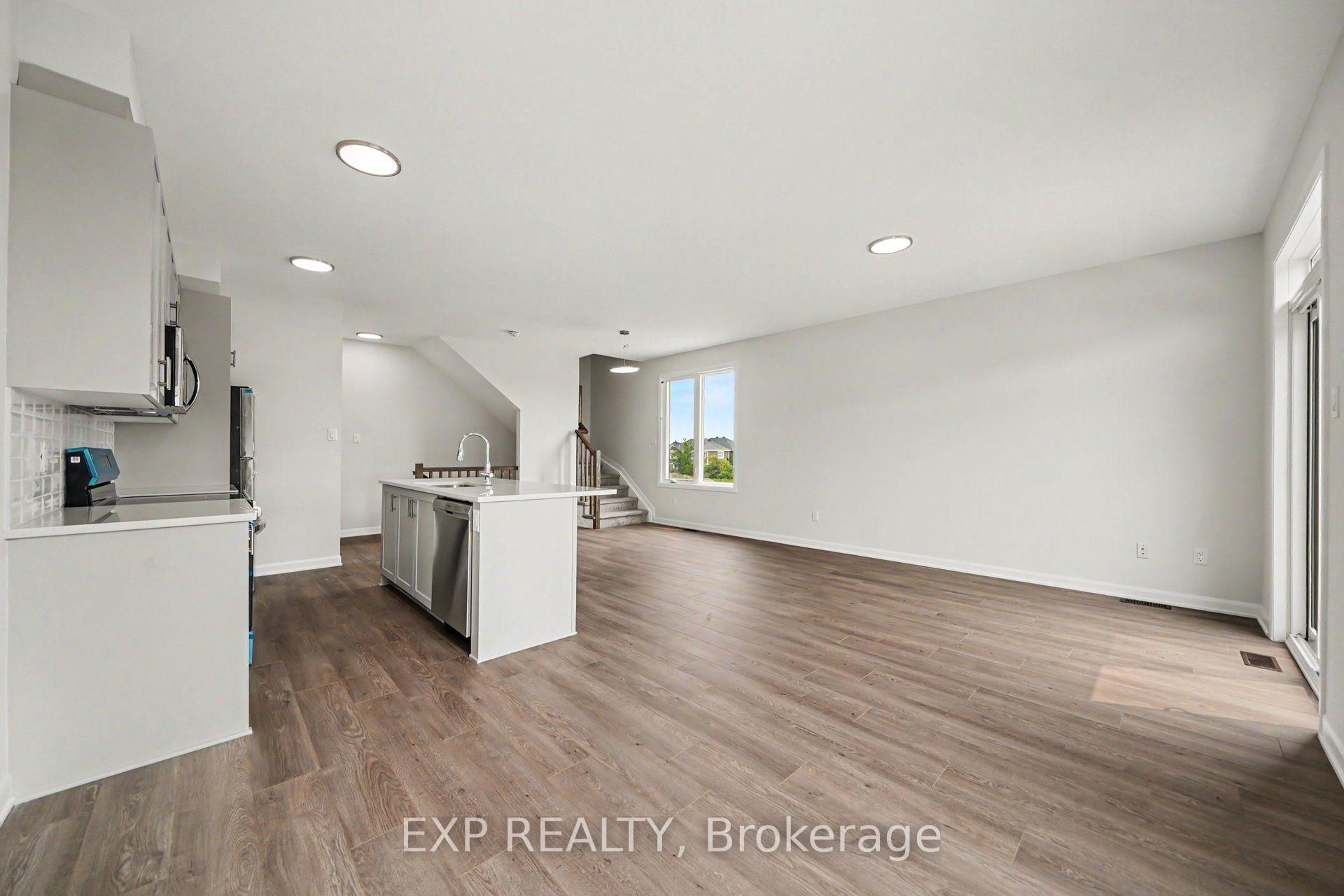 Photo 7 of 756 Tadpole Crescent, Ottawa, Barrhaven - Half Moon Bay — HOMEH