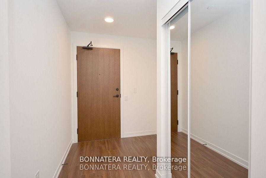 Photo 4 of Unit 1608, 4065 Confederation Parkway, Mississauga, City Centre — HOMEH
