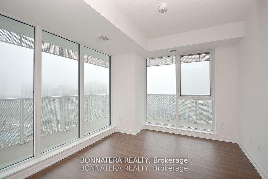 Photo 12 of Unit 1608, 4065 Confederation Parkway, Mississauga, City Centre — HOMEH