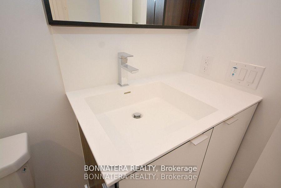 Photo 17 of Unit 1608, 4065 Confederation Parkway, Mississauga, City Centre — HOMEH