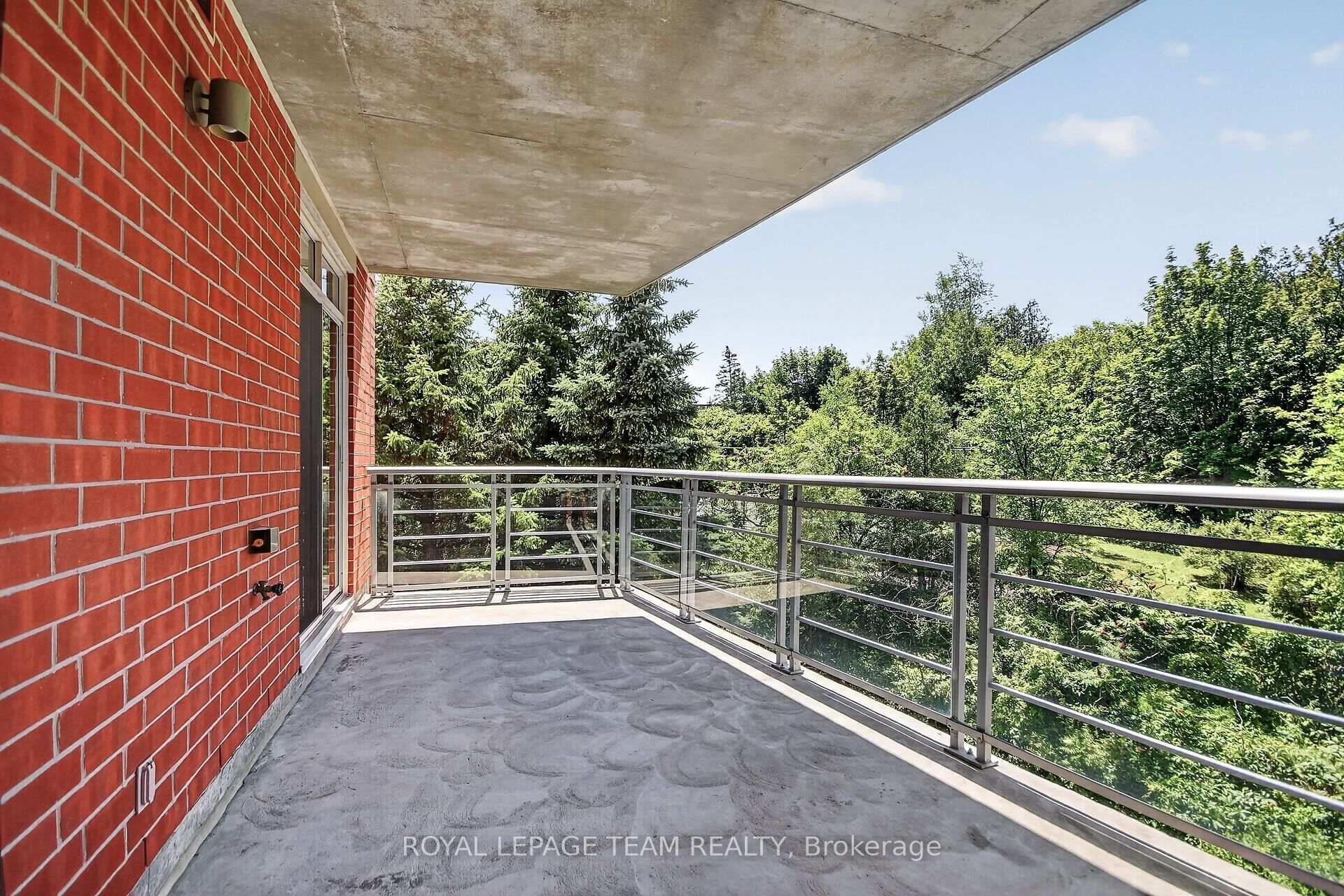 Photo 21 of Unit 406, 136 Darlington Private, Ottawa, Hunt Club/Western Community — HOMEH
