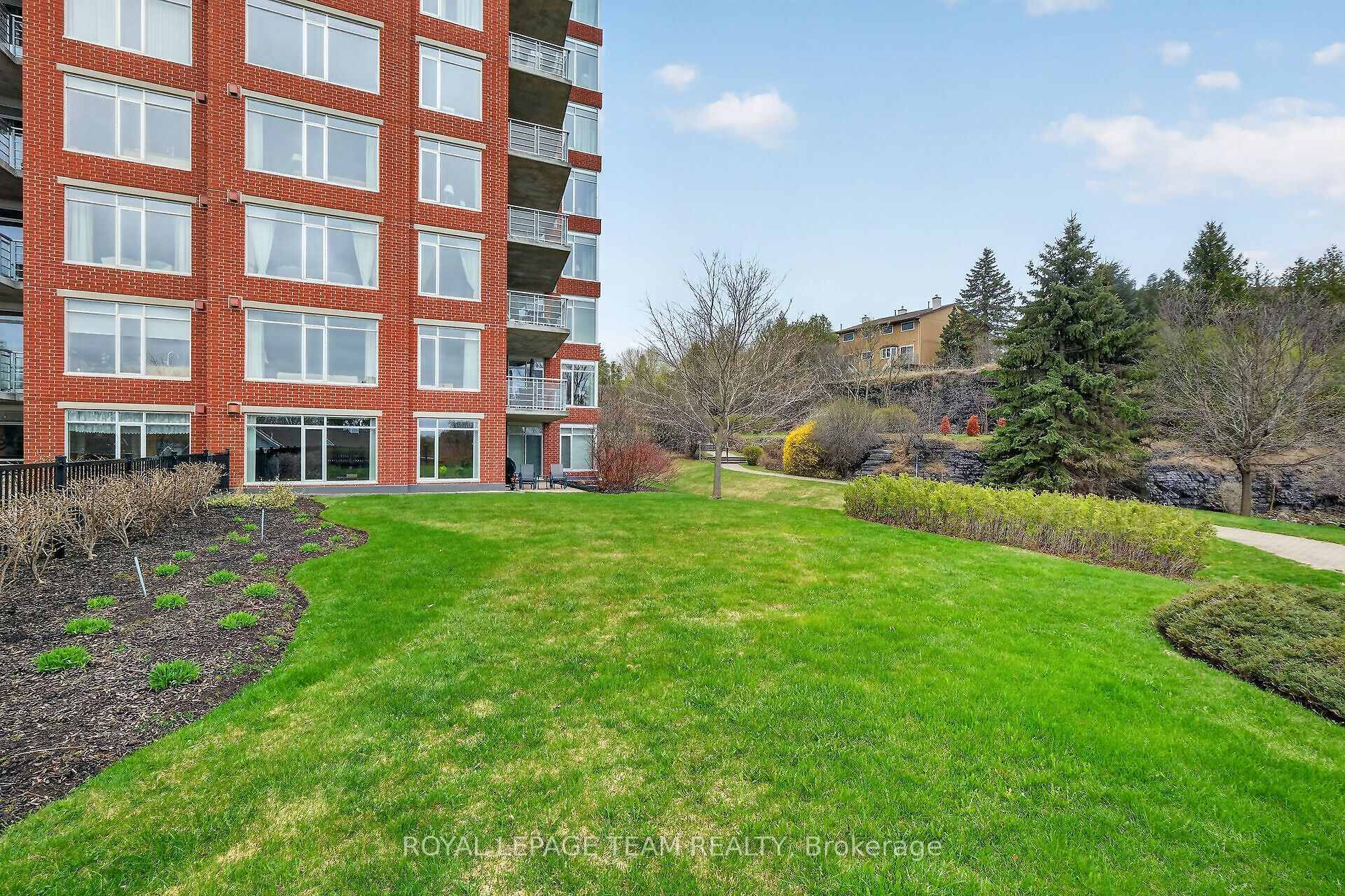 Photo 38 of Unit 406, 136 Darlington Private, Ottawa, Hunt Club/Western Community — HOMEH