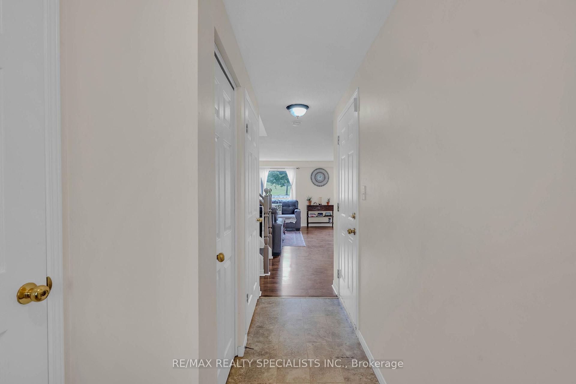 Photo 4 of 219 Prosperity Drive, Kitchener, Larentian West — HOMEH