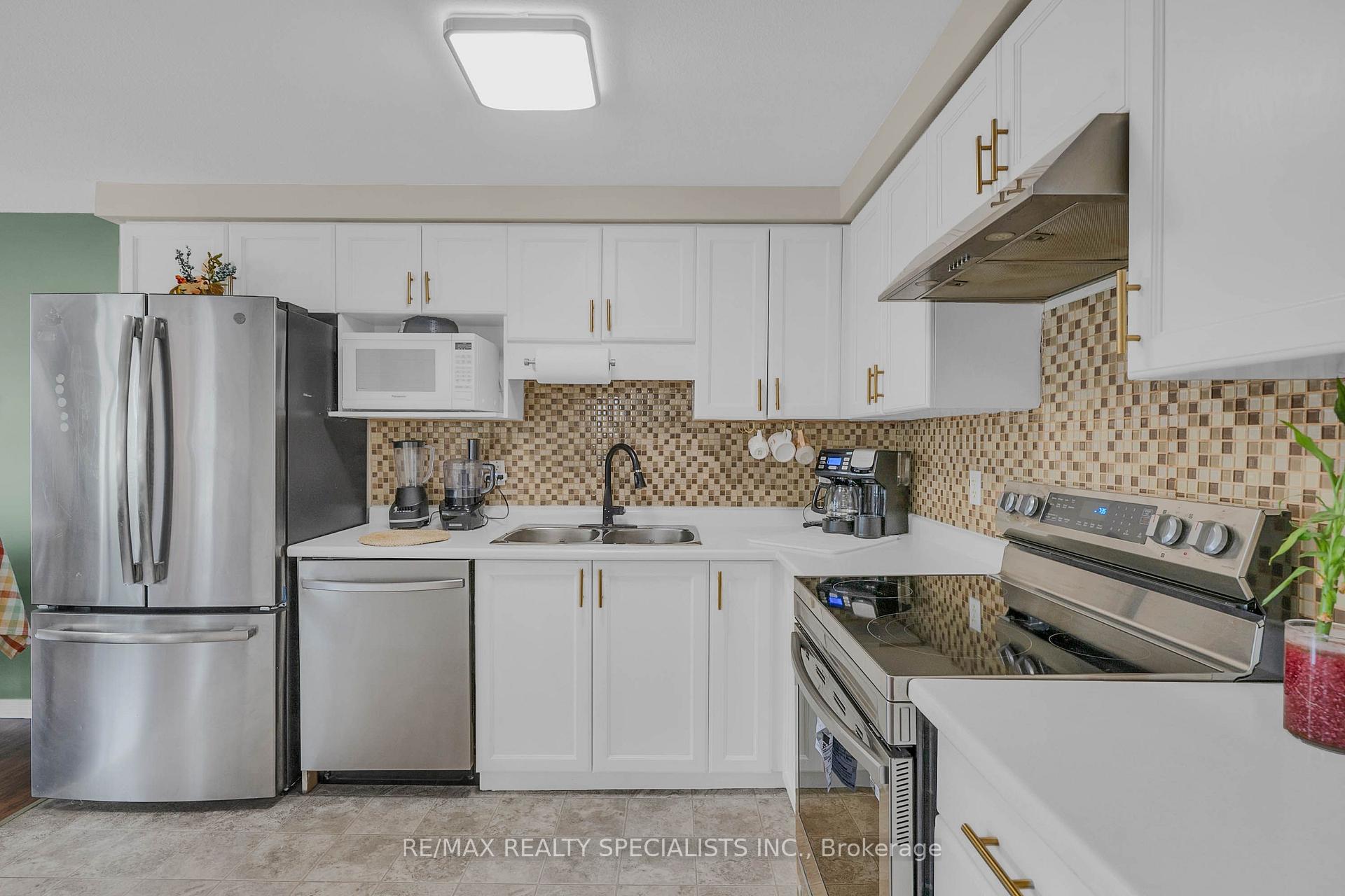 Photo 11 of 219 Prosperity Drive, Kitchener, Larentian West — HOMEH