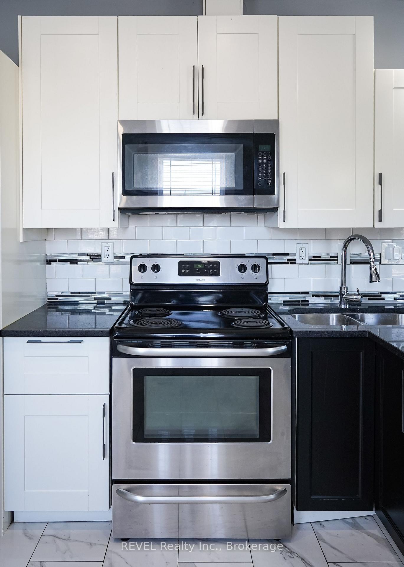Photo 2 of Unit 3, 18 Clairmont Street, Thorold, Thorold Downtown — HOMEH