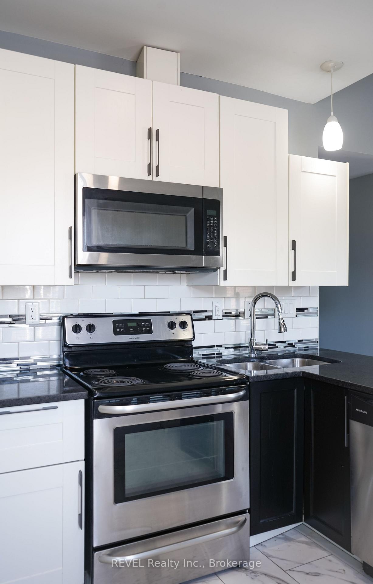 Photo 3 of Unit 3, 18 Clairmont Street, Thorold, Thorold Downtown — HOMEH
