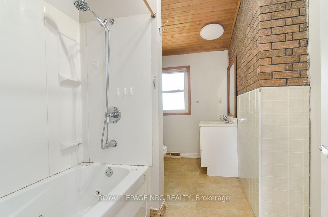 Photo 14 of 64 Springfield Street, Welland, Dain City — HOMEH