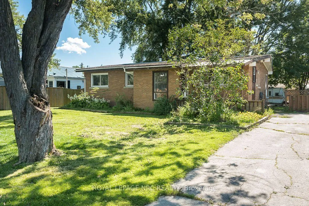 Photo 2 of 64 Springfield Street, Welland, Dain City — HOMEH