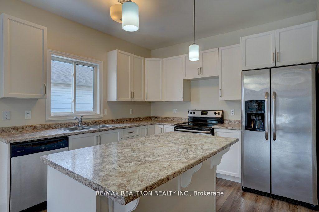 Photo 6 of 346 Cannifton Road N, Belleville, Thurlow Ward — HOMEH