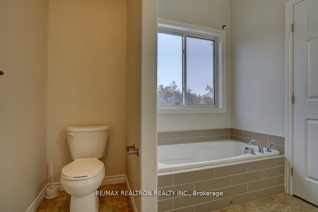 Photo 10 of 346 Cannifton Road N, Belleville, Thurlow Ward — HOMEH