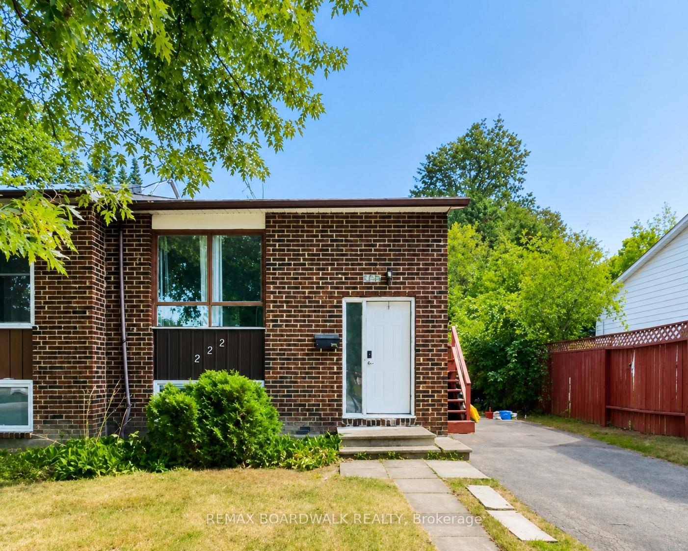 Photo 2 of Unit 1, 222 Castlefrank Road, Ottawa, Kanata - Glencairn/Hazeldean — HOMEH