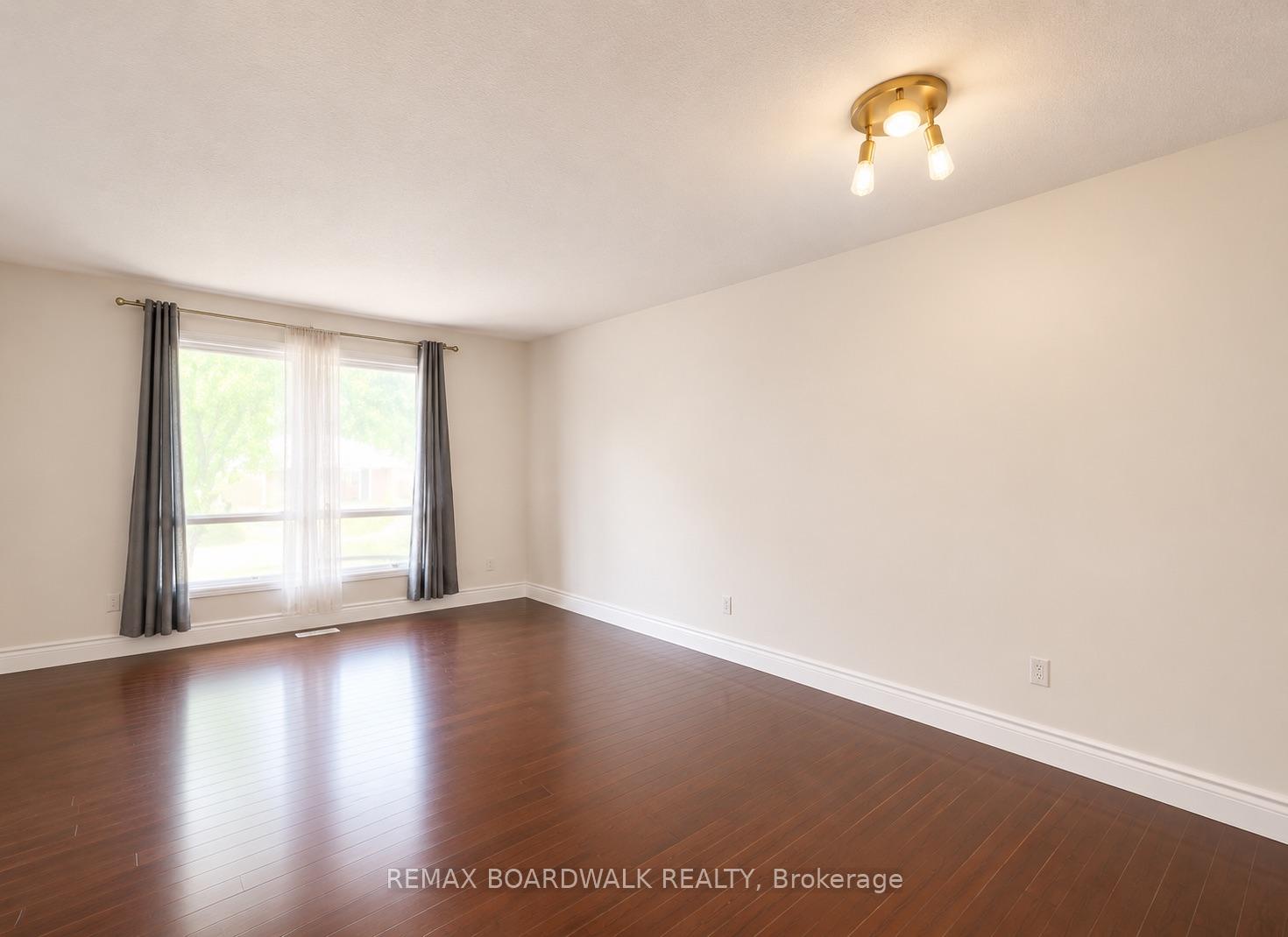 Photo 6 of Unit 1, 222 Castlefrank Road, Ottawa, Kanata - Glencairn/Hazeldean — HOMEH