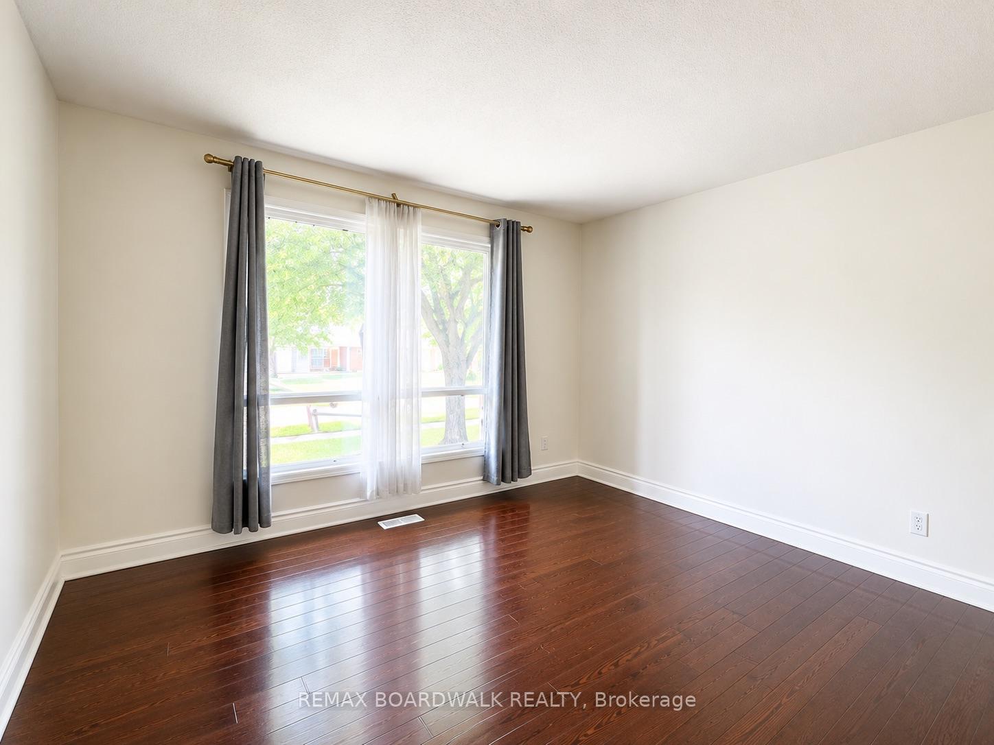 Photo 8 of Unit 1, 222 Castlefrank Road, Ottawa, Kanata - Glencairn/Hazeldean — HOMEH