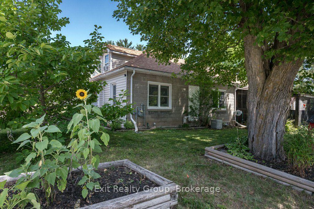 Photo 24 of 45 McClellan Street, Tweed, Tweed (Village) — HOMEH