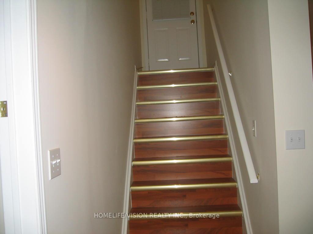 Photo 3 of Unit bsmt, 19 Candlebrook Crescent, Scarborough, L'Amoreaux — HOMEH