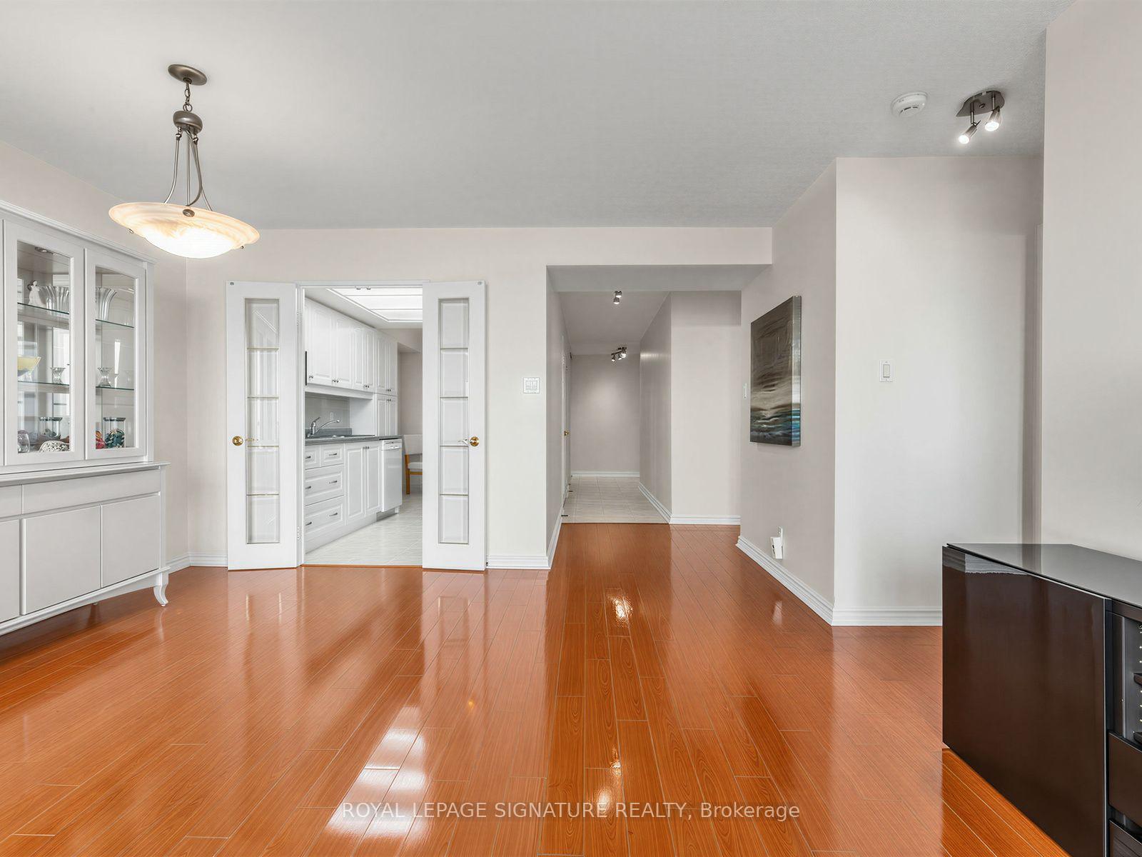 Photo 5 of Unit 2204, 205 Wynford Drive, Toronto, Flemingdon Park — HOMEH