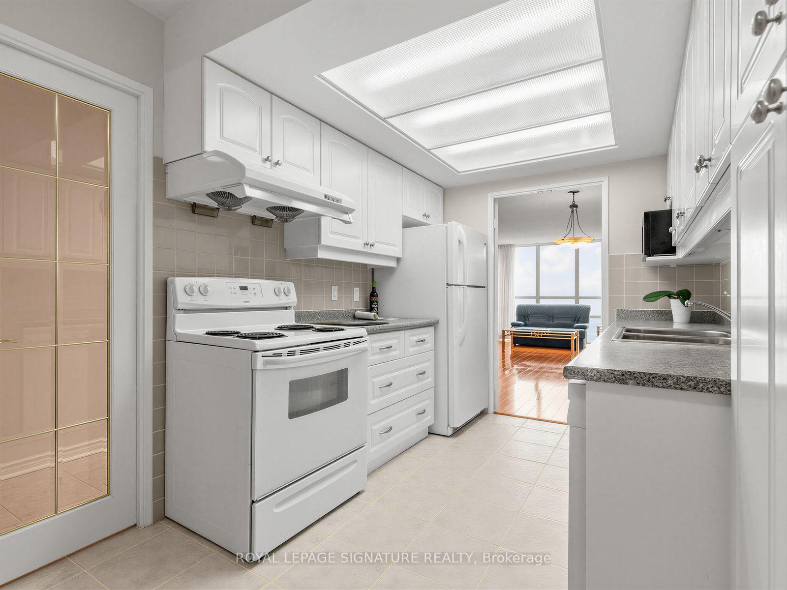 Photo 13 of Unit 2204, 205 Wynford Drive, Toronto, Flemingdon Park — HOMEH