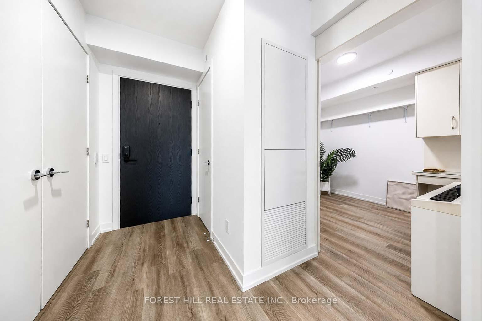 Photo 3 of Unit 601, 771 Yonge Street W, Toronto, Rosedale-Moore Park — HOMEH