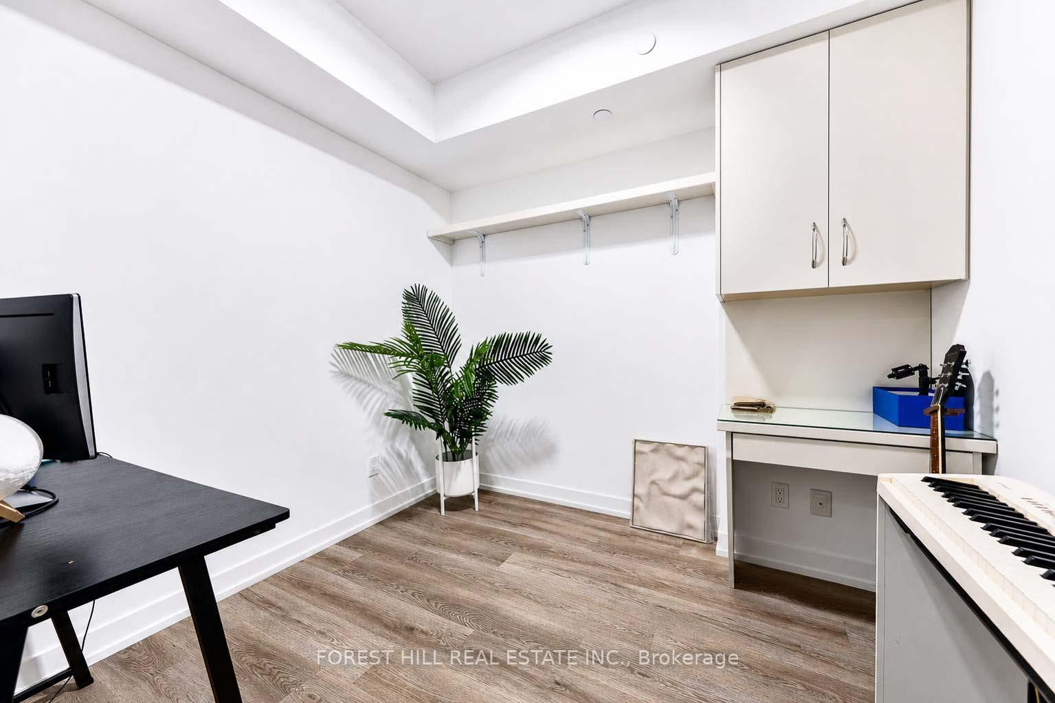 Photo 4 of Unit 601, 771 Yonge Street W, Toronto, Rosedale-Moore Park — HOMEH
