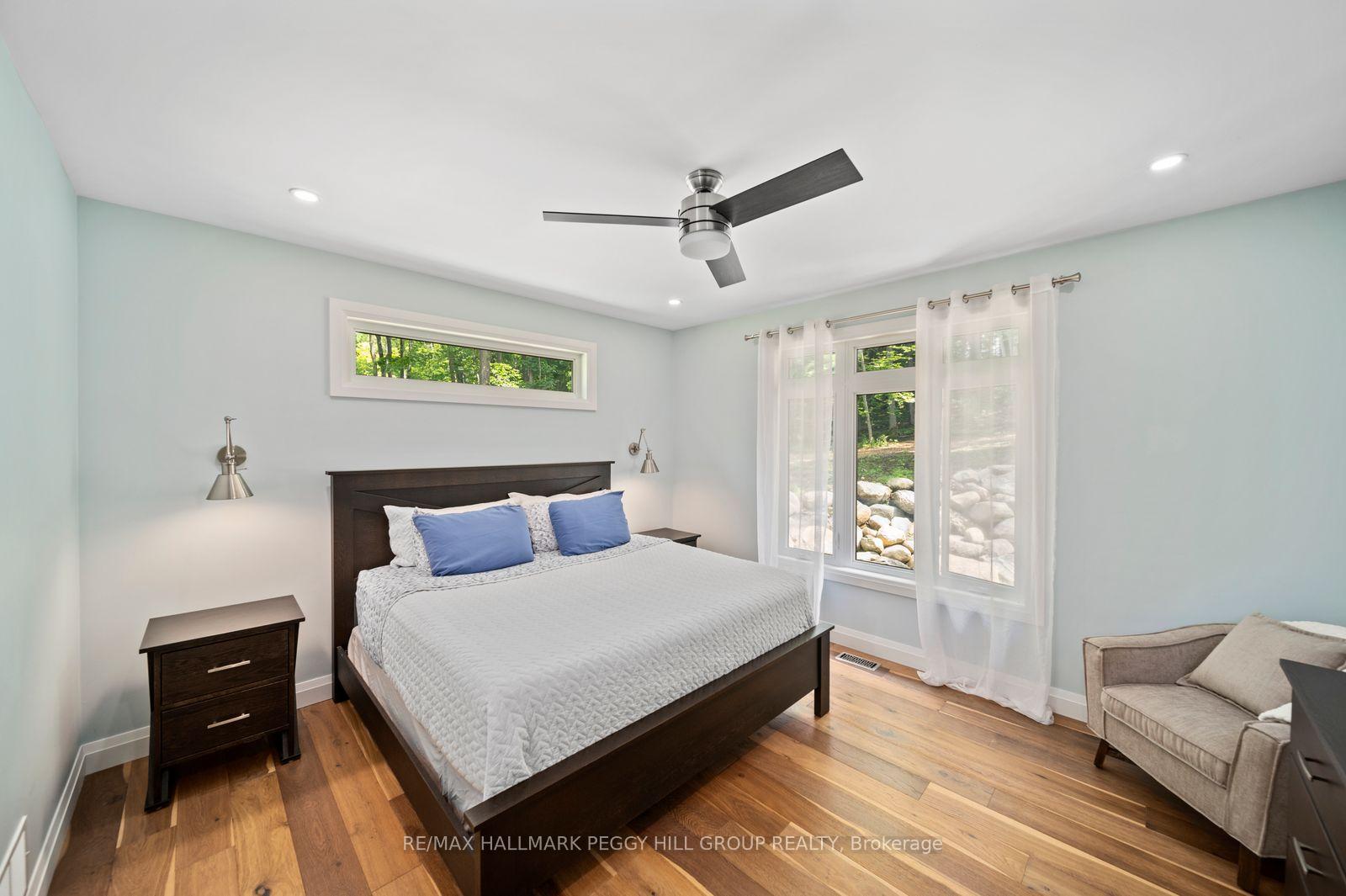 Photo 12 of 1087 Vindin Street, Midland — HOMEH