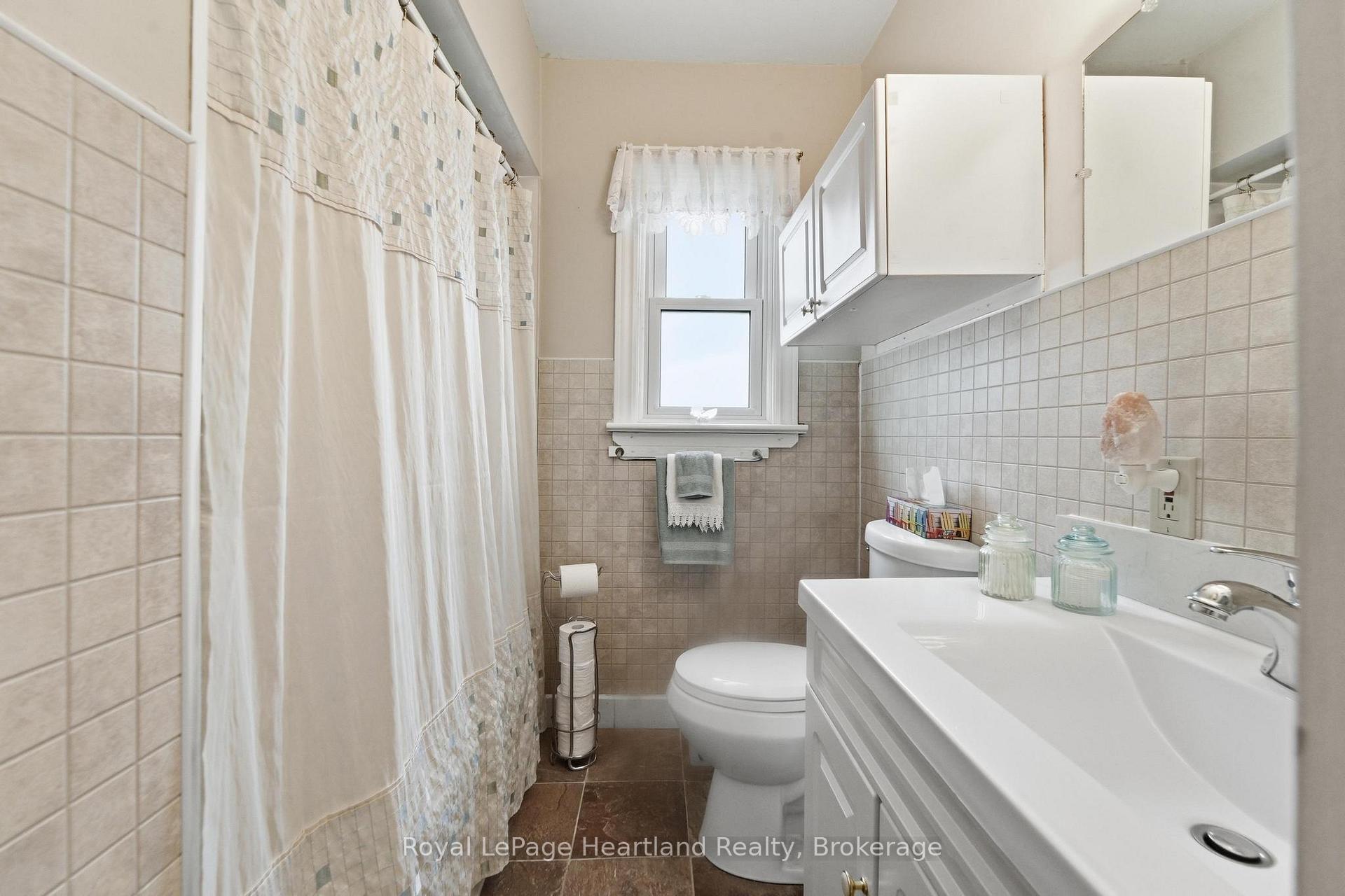 Photo 22 of 175 Brock Street, Goderich, Goderich (Town) — HOMEH