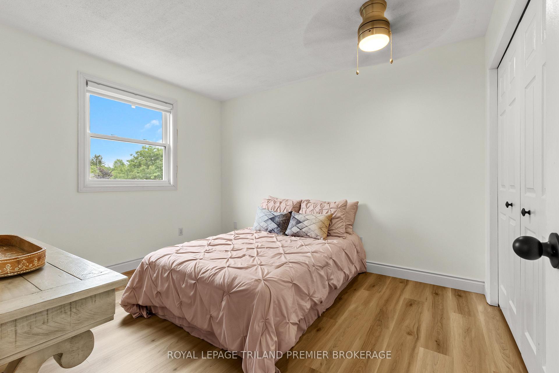 Photo 23 of 95 Gerald Crescent, London, South J — HOMEH