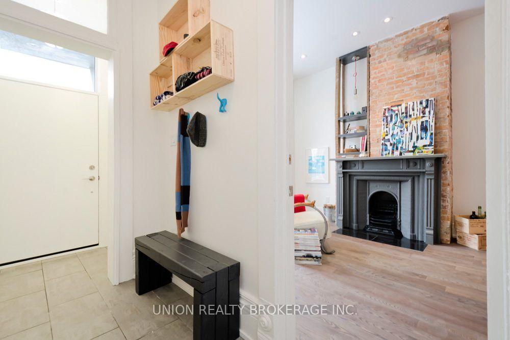 Photo 2 of Unit 1, 66 Lansdowne Avenue, Toronto, Roncesvalles — HOMEH