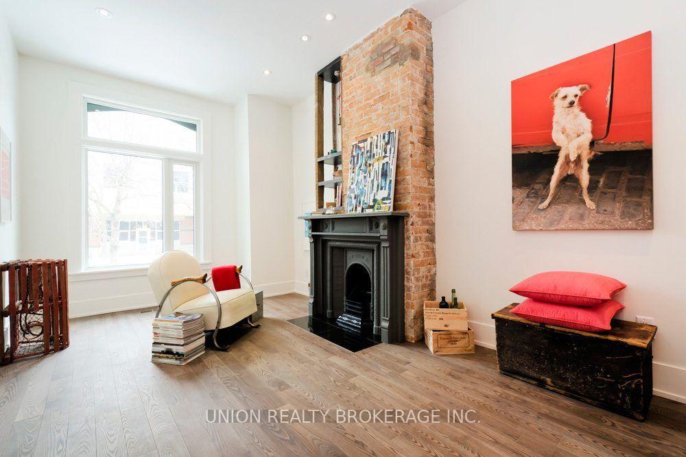 Photo 3 of Unit 1, 66 Lansdowne Avenue, Toronto, Roncesvalles — HOMEH