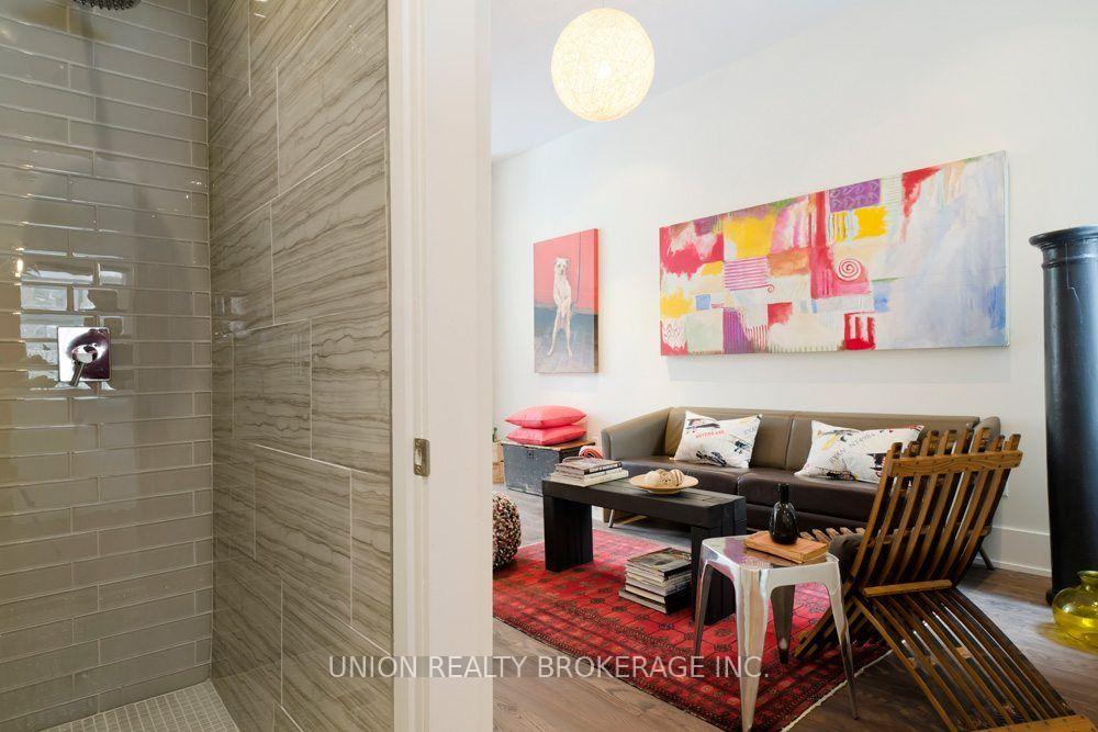 Photo 4 of Unit 1, 66 Lansdowne Avenue, Toronto, Roncesvalles — HOMEH