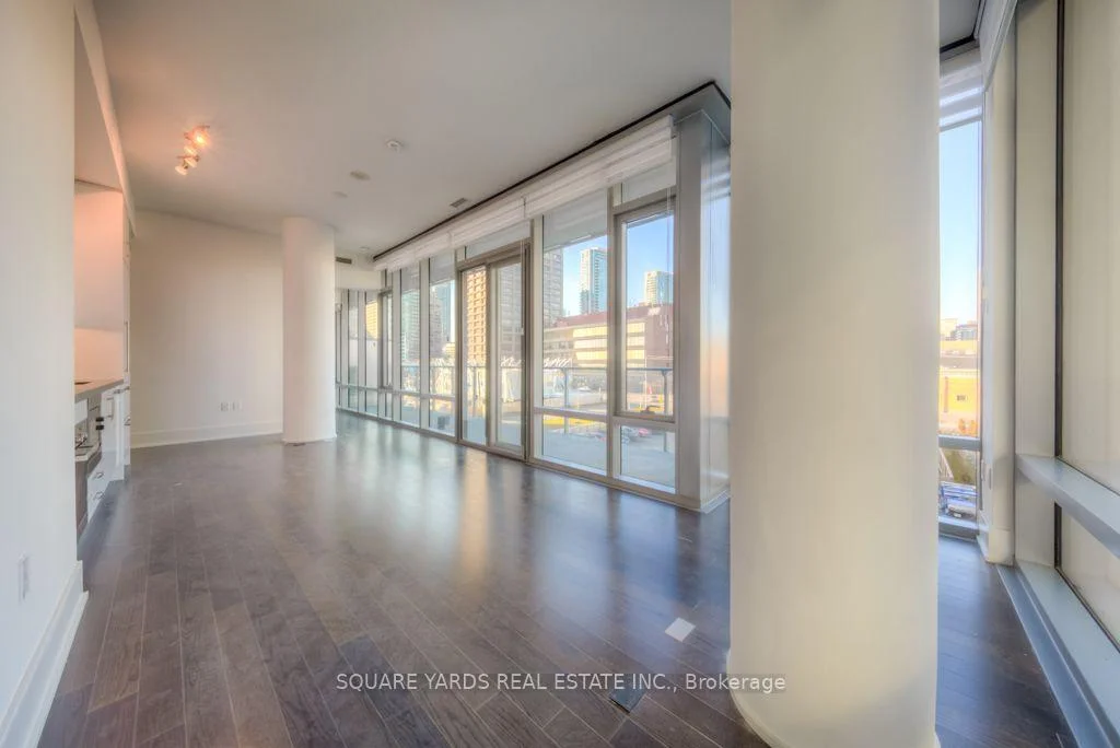 Photo 4 of Unit 302, 39 Queens Quay E, Toronto, Waterfront Communities — HOMEH