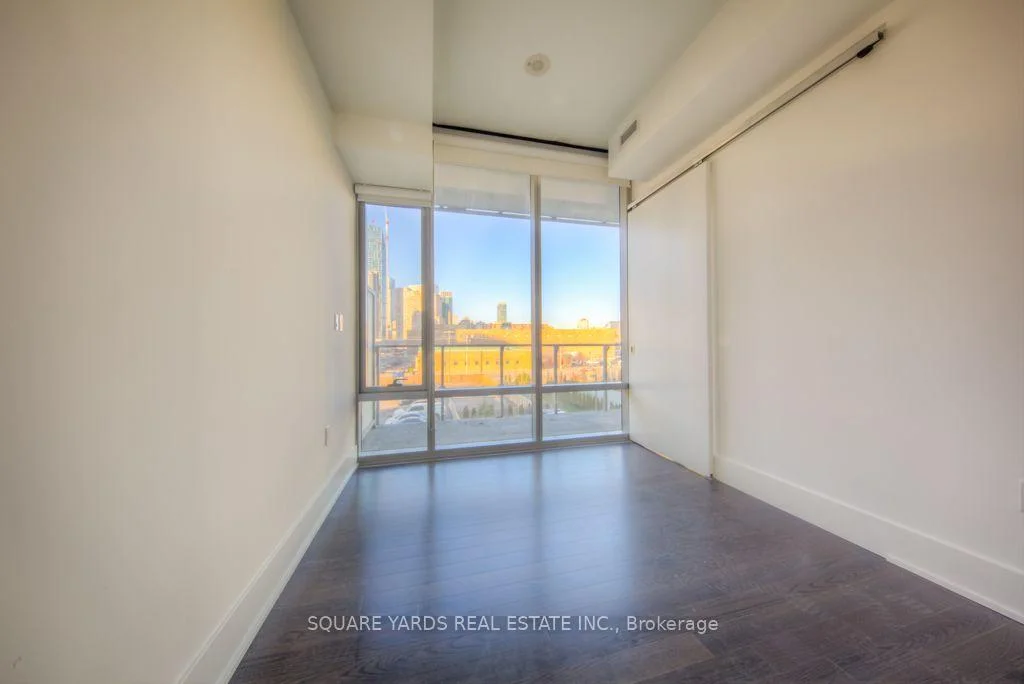Photo 6 of Unit 302, 39 Queens Quay E, Toronto, Waterfront Communities — HOMEH