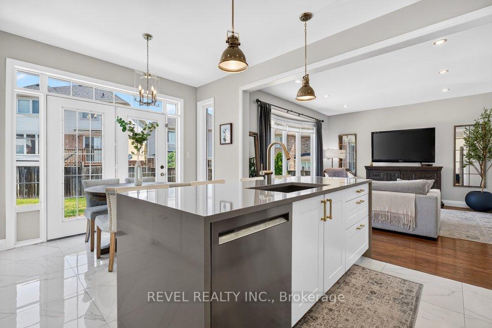 Photo 20 of 3201 Munson Crescent, Burlington, Alton — HOMEH