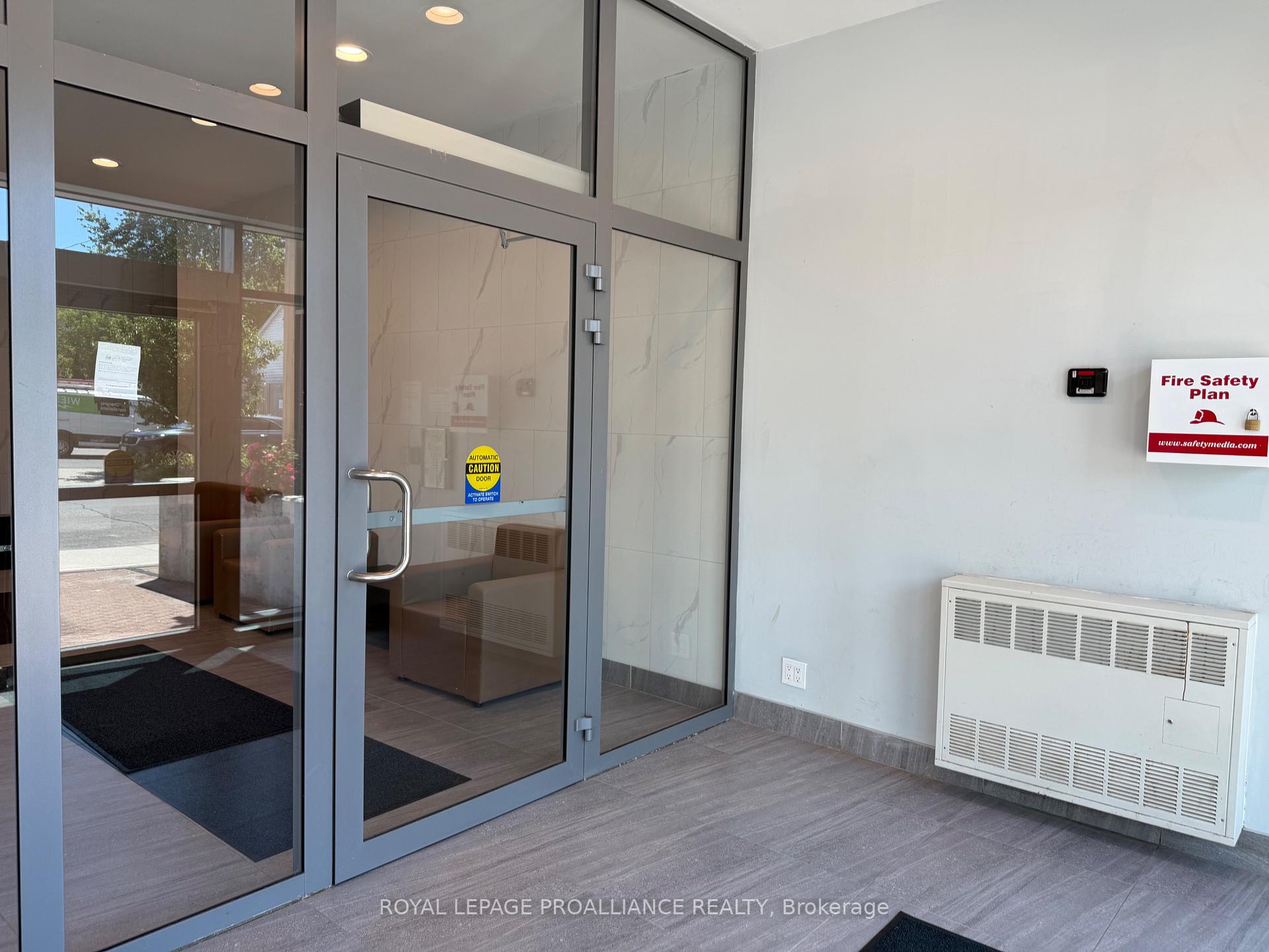 Photo 3 of Unit 913, 652 Princess Street, Kingston, Central City East — HOMEH