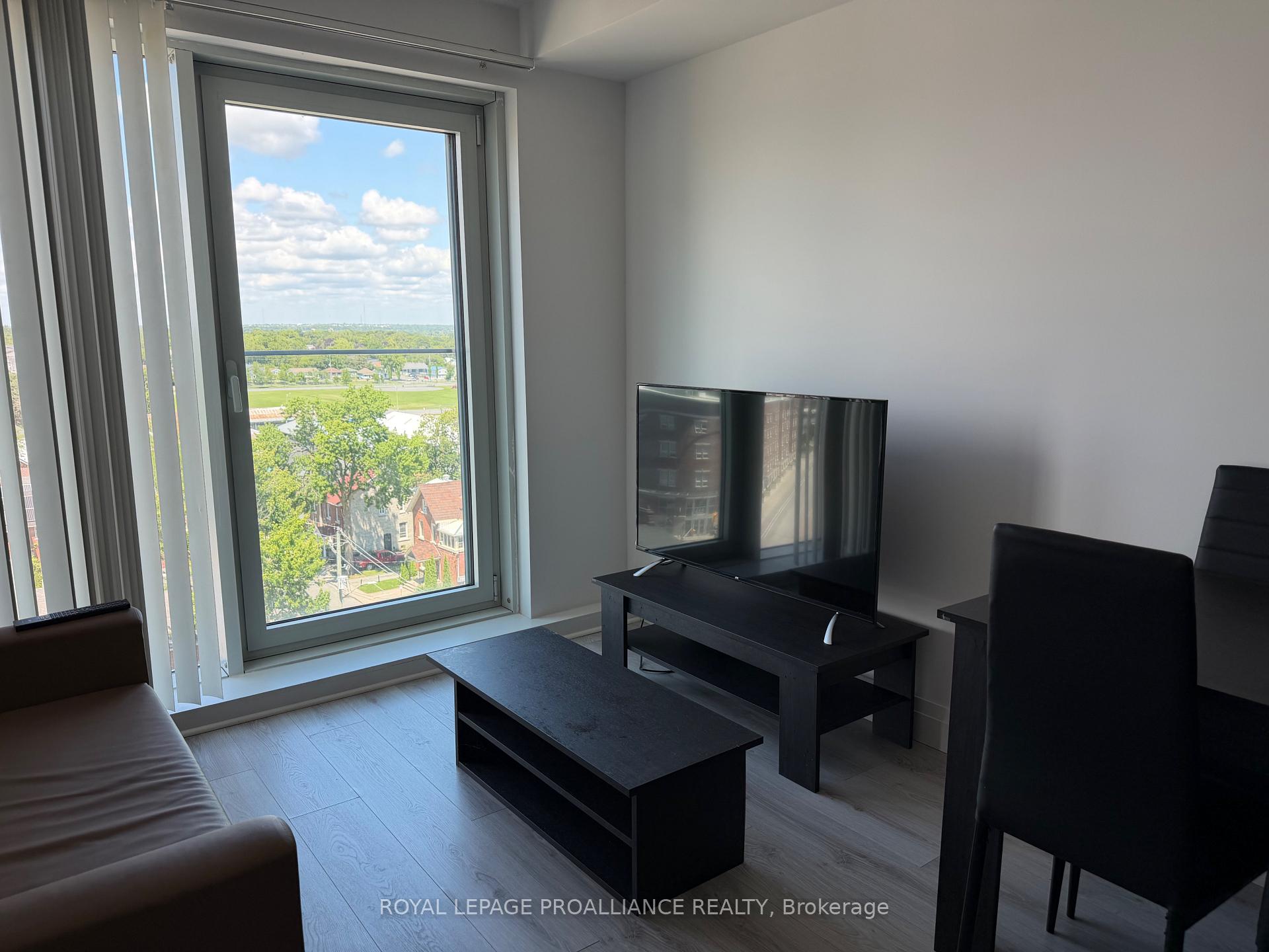 Photo 15 of Unit 913, 652 Princess Street, Kingston, Central City East — HOMEH