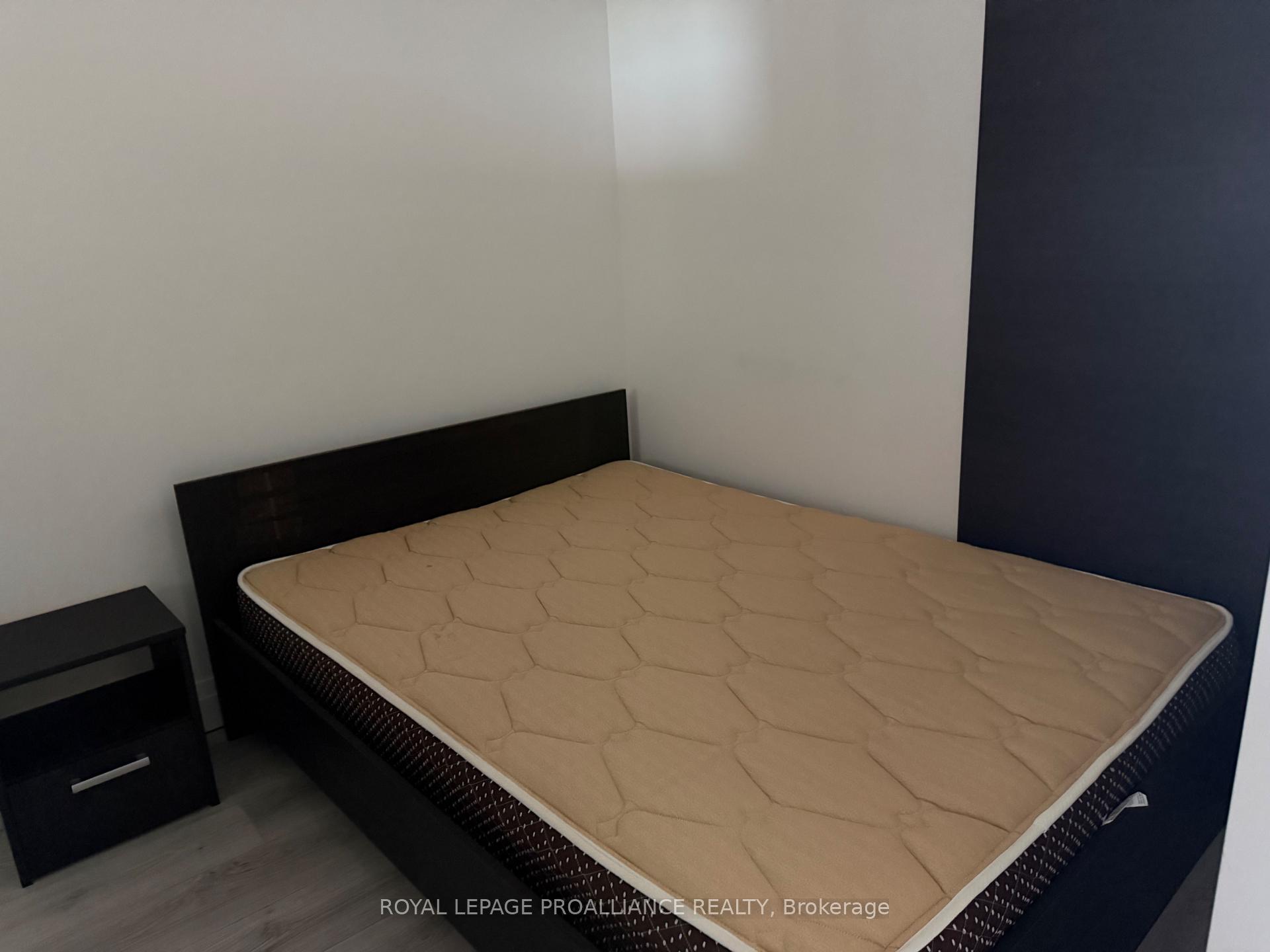 Photo 21 of Unit 913, 652 Princess Street, Kingston, Central City East — HOMEH