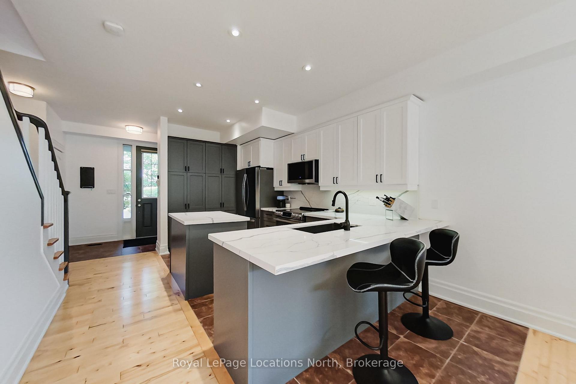 Photo 5 of Unit 1, 108 Landry Lane, Blue Mountains — HOMEH
