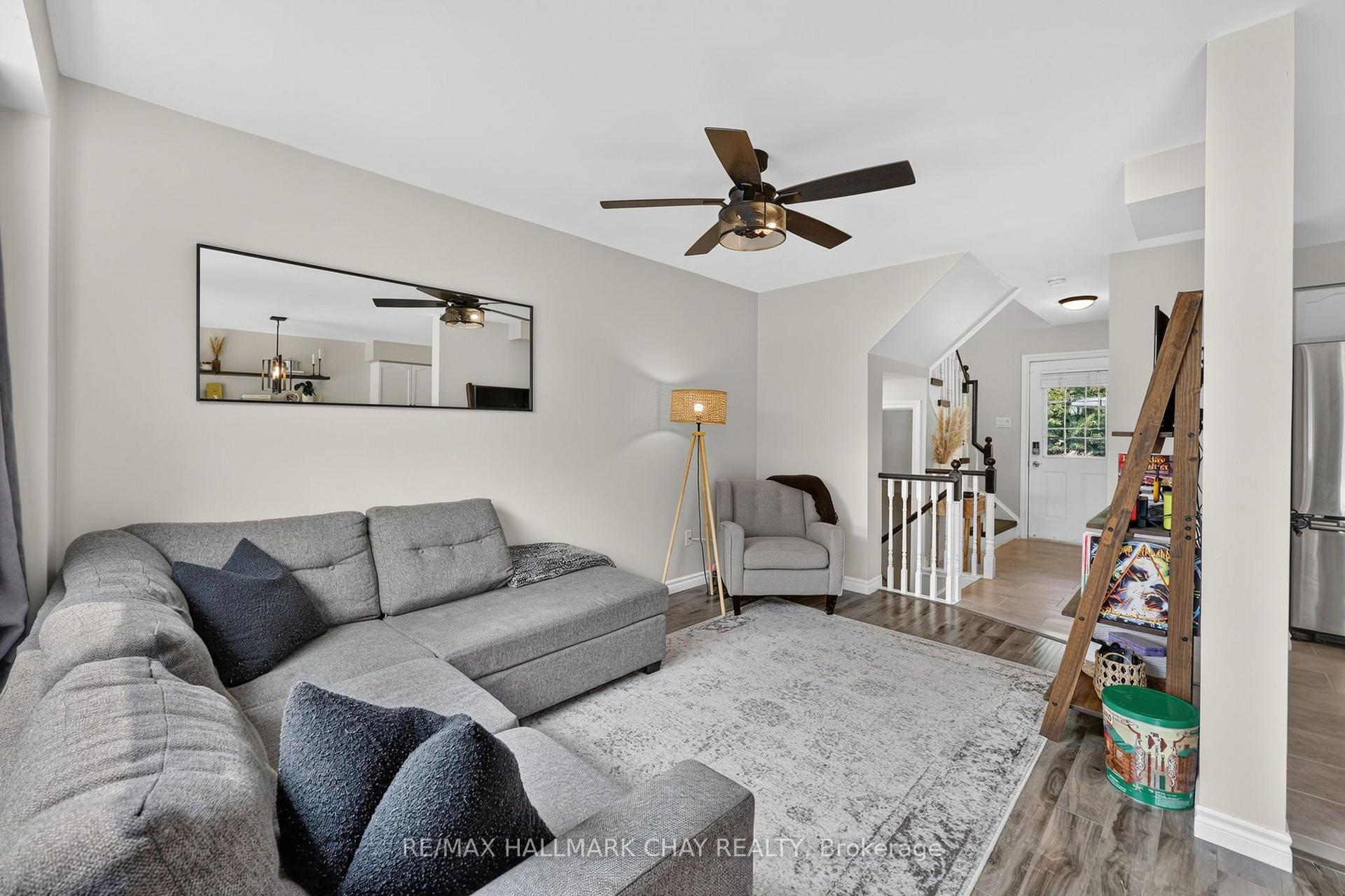 Photo 13 of 65 Pickett Crescent, Barrie, Painswick North — HOMEH