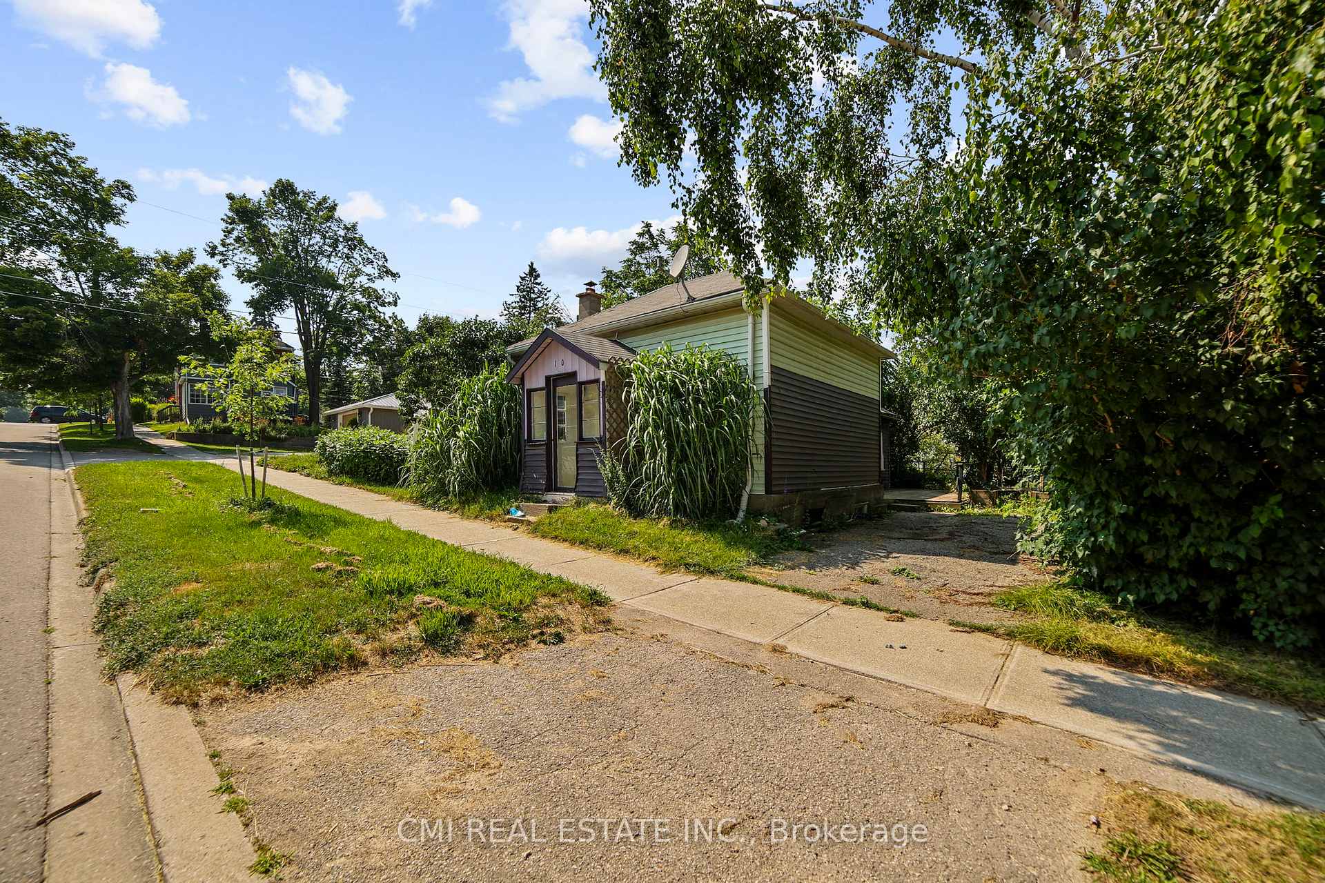 Photo of 120 Second Avenue E