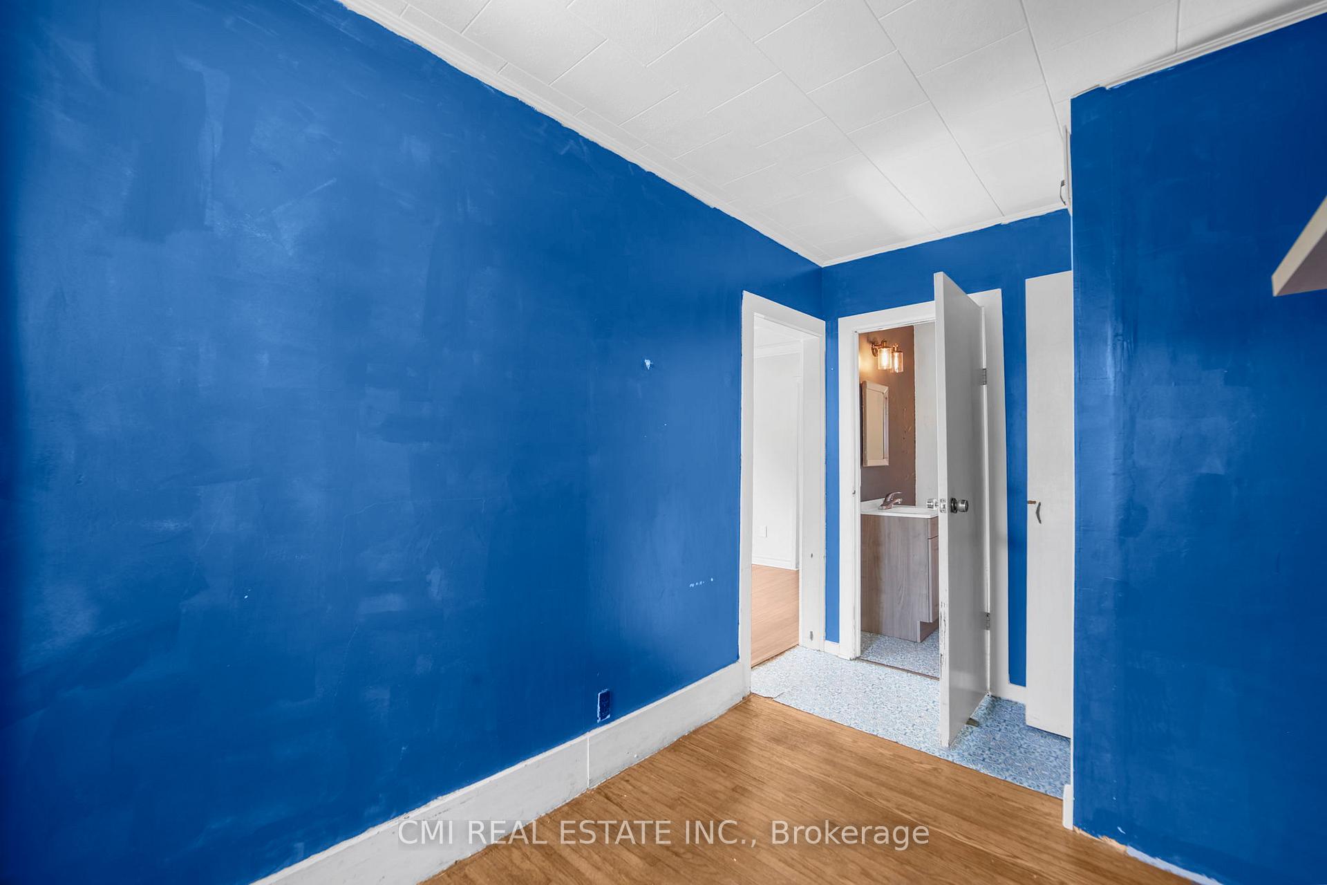Photo 16 of 120 Second Avenue E, Shelburne — HOMEH