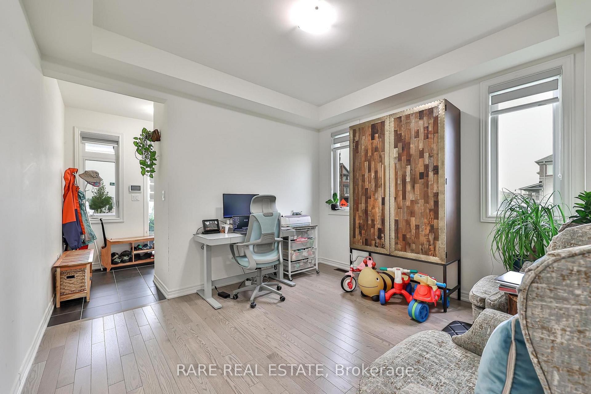 Photo 5 of 274 Skinner Road, Hamilton, Waterdown — HOMEH